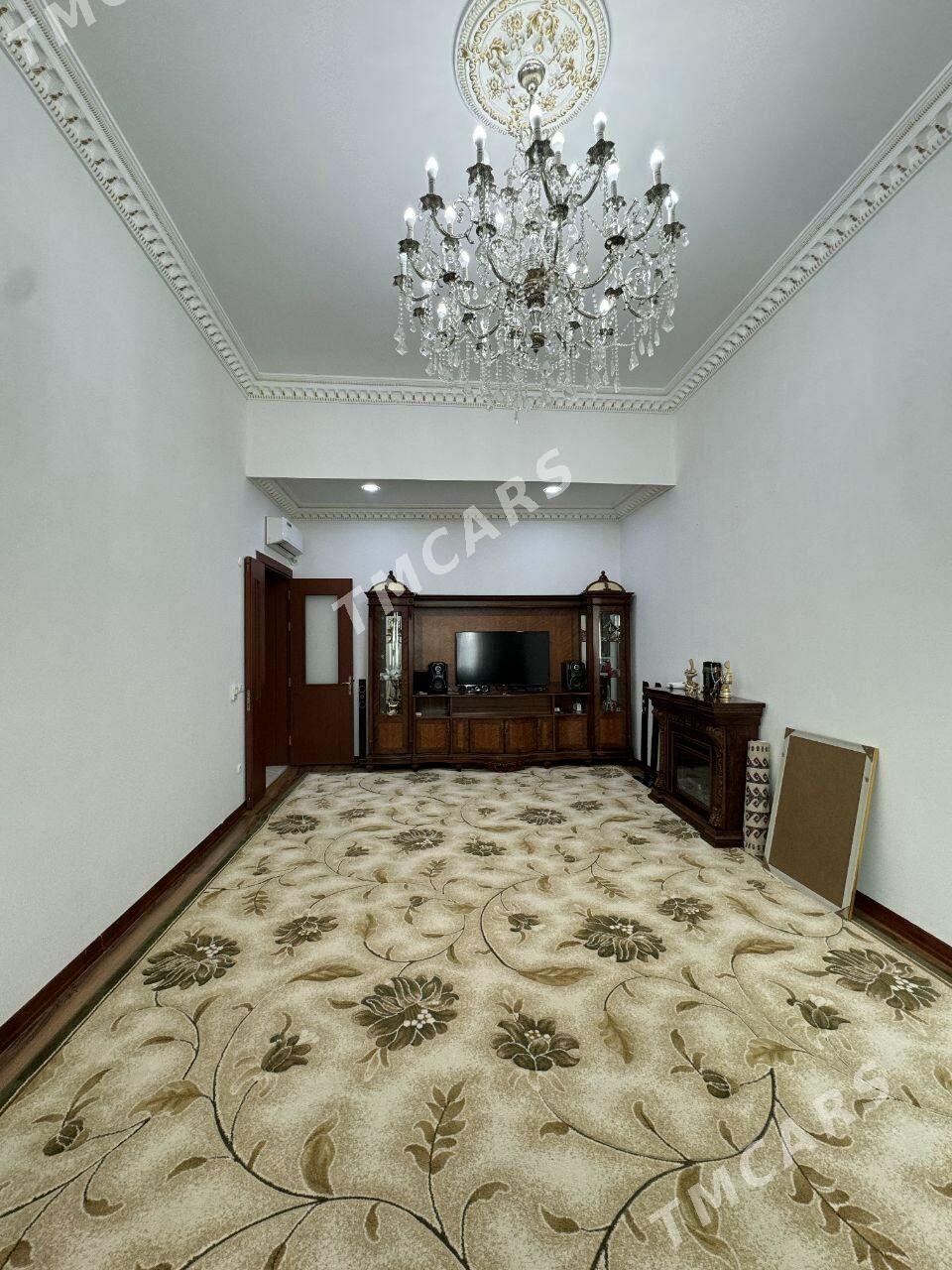 Элитка 4 ком 176 м² - Aşgabat - img 2