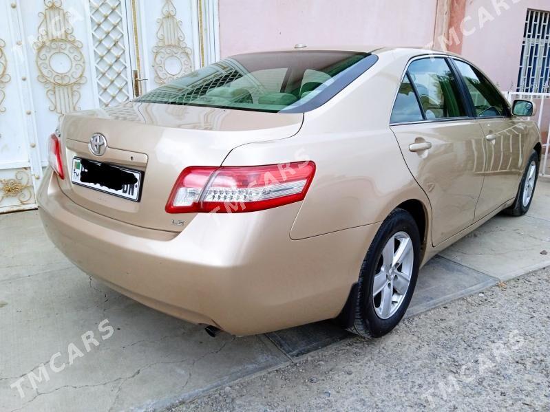 Toyota Camry 2011 - 180 000 TMT - Gyzylarbat - img 2