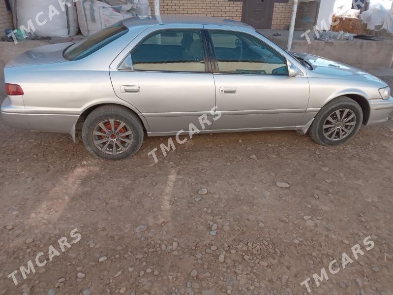 Toyota Camry 2000 - 110 000 TMT - Сакарчага - img 10