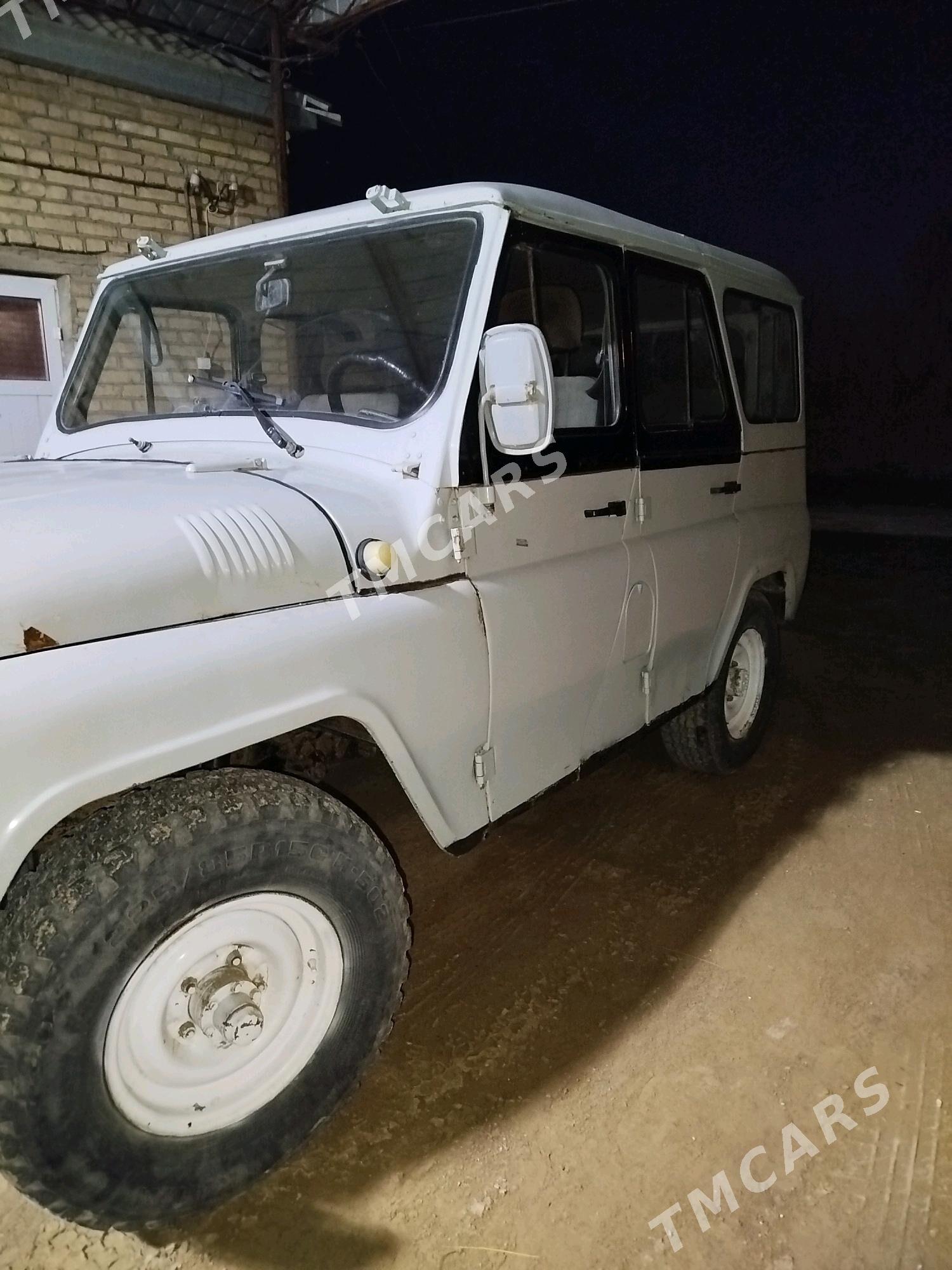 UAZ 452 2000 - 30 000 TMT - Байрамали - img 2