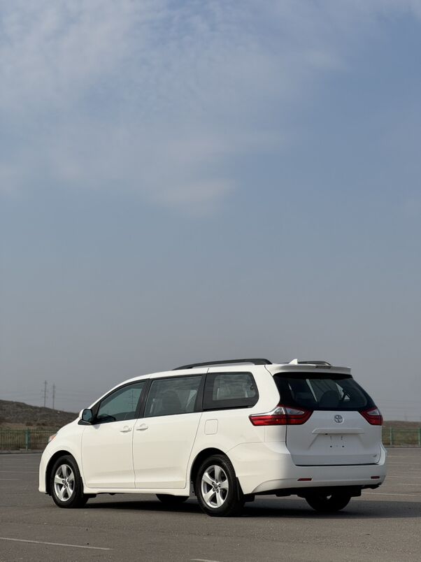 Toyota Sienna 2019 - 430 000 TMT - Aşgabat - img 3