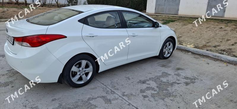 Hyundai Elantra 2011 - 145 000 TMT - Мир 7 - img 4