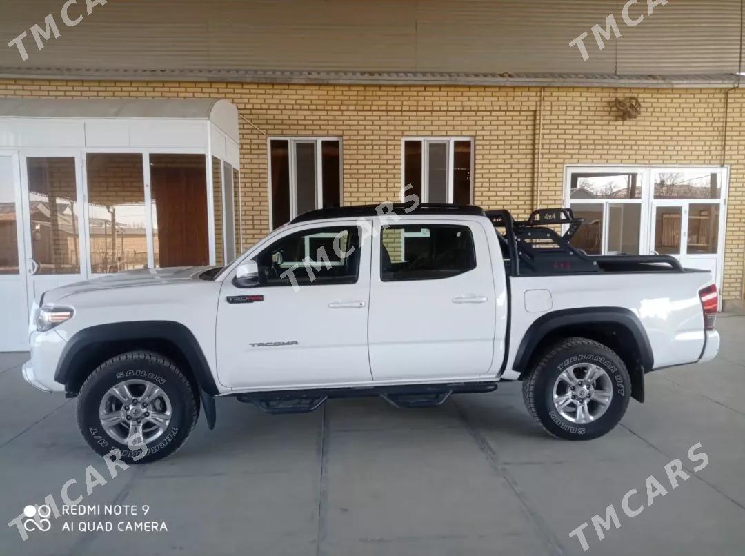 Toyota Tacoma 2019 - 370 000 TMT - Мары - img 4