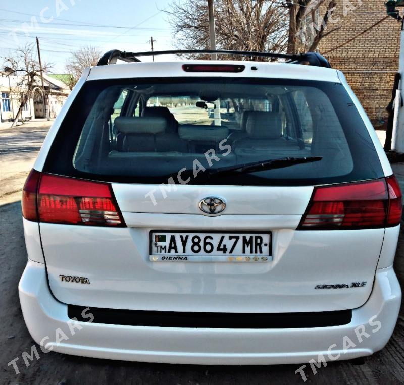 Toyota Sienna 2003 - 195 000 TMT - Мургап - img 4