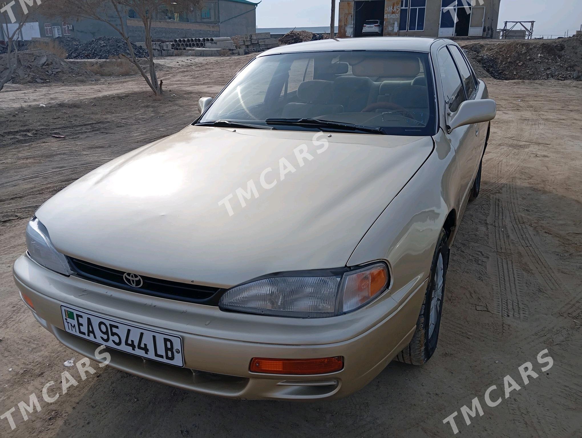 Toyota Camry 1994 - 55 000 TMT - Halaç - img 5