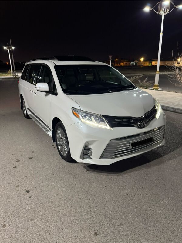 Toyota Sienna 2017 - 390 000 TMT - Ашхабад - img 4