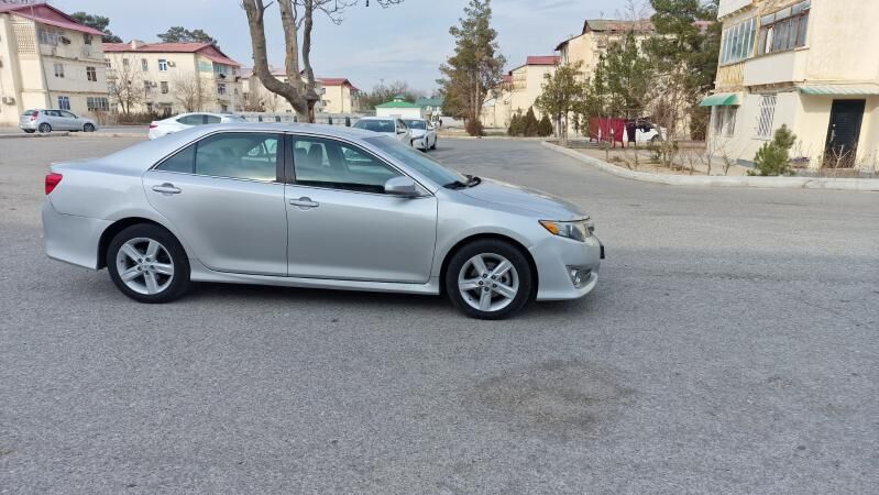 Toyota Camry 2012 - 185 000 TMT - 30 мкр - img 2