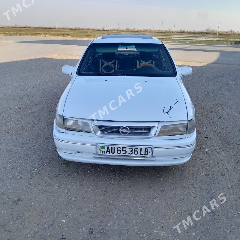 Opel Vectra 1990 - 25 000 TMT - Сакар - img 2