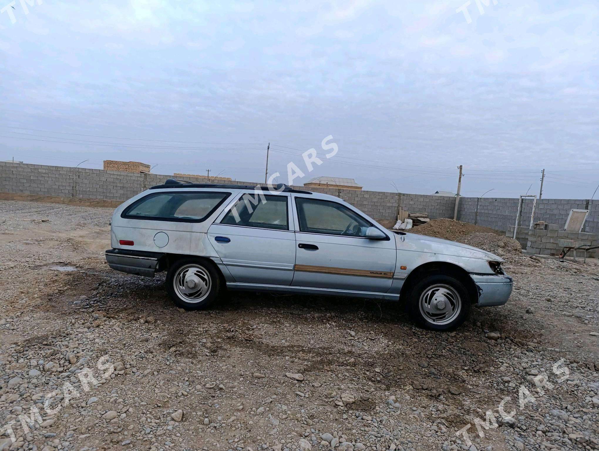 Ford Taurus 1992 - 7 000 TMT - Кака - img 2