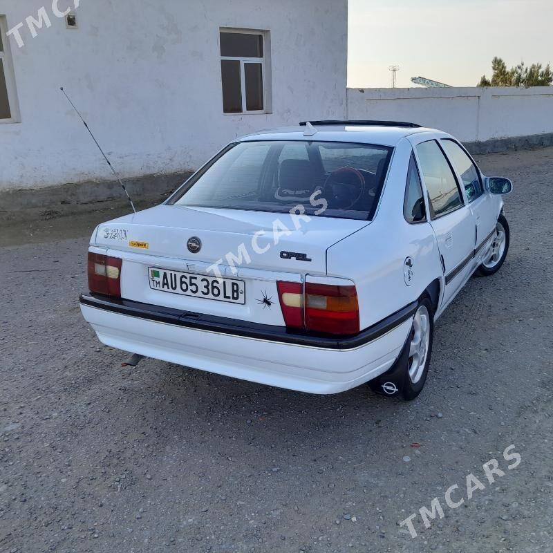 Opel Vectra 1990 - 25 000 TMT - Сакар - img 4