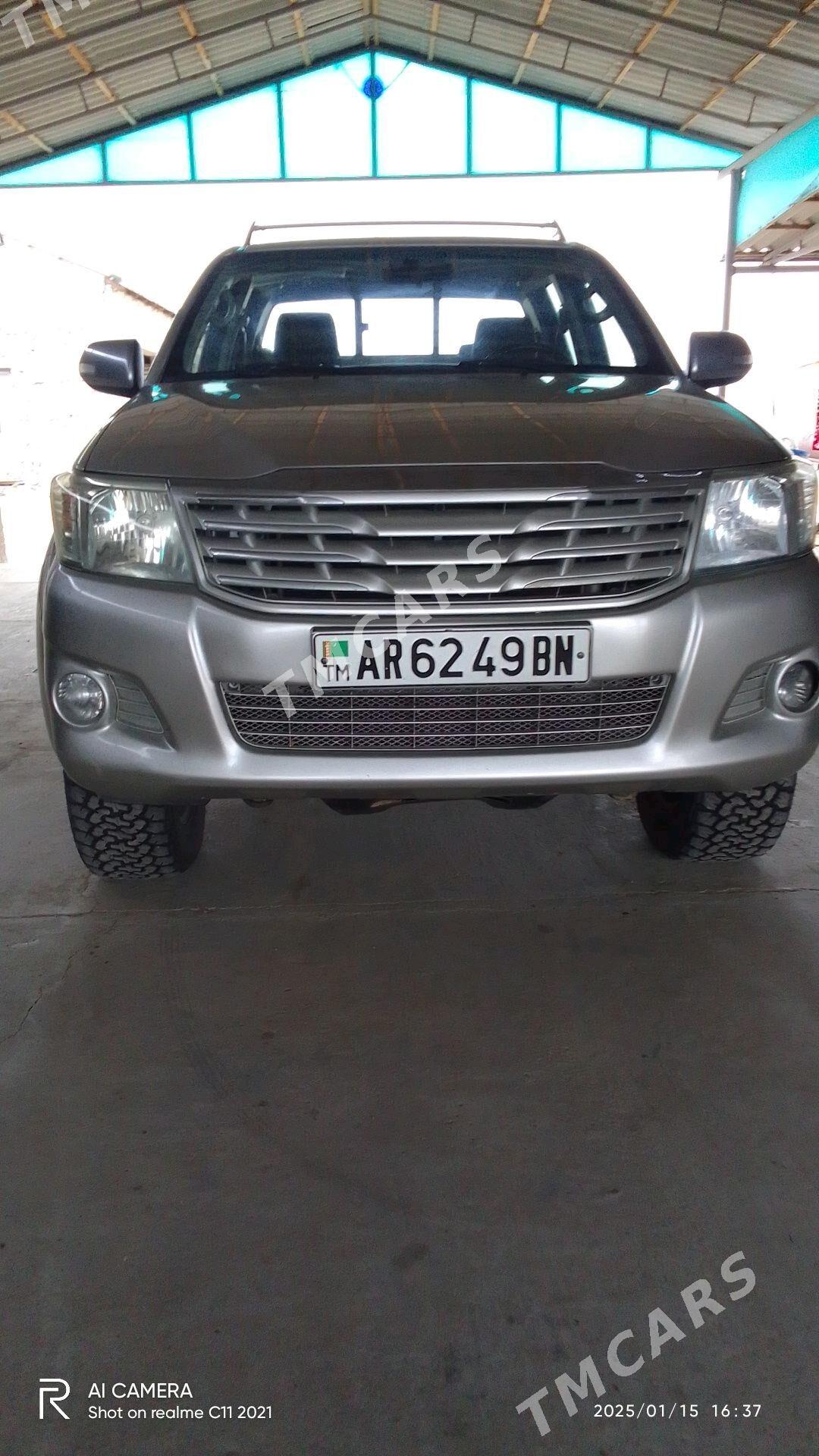 Toyota Hilux 2011 - 300 000 TMT - Türkmenbaşy - img 3