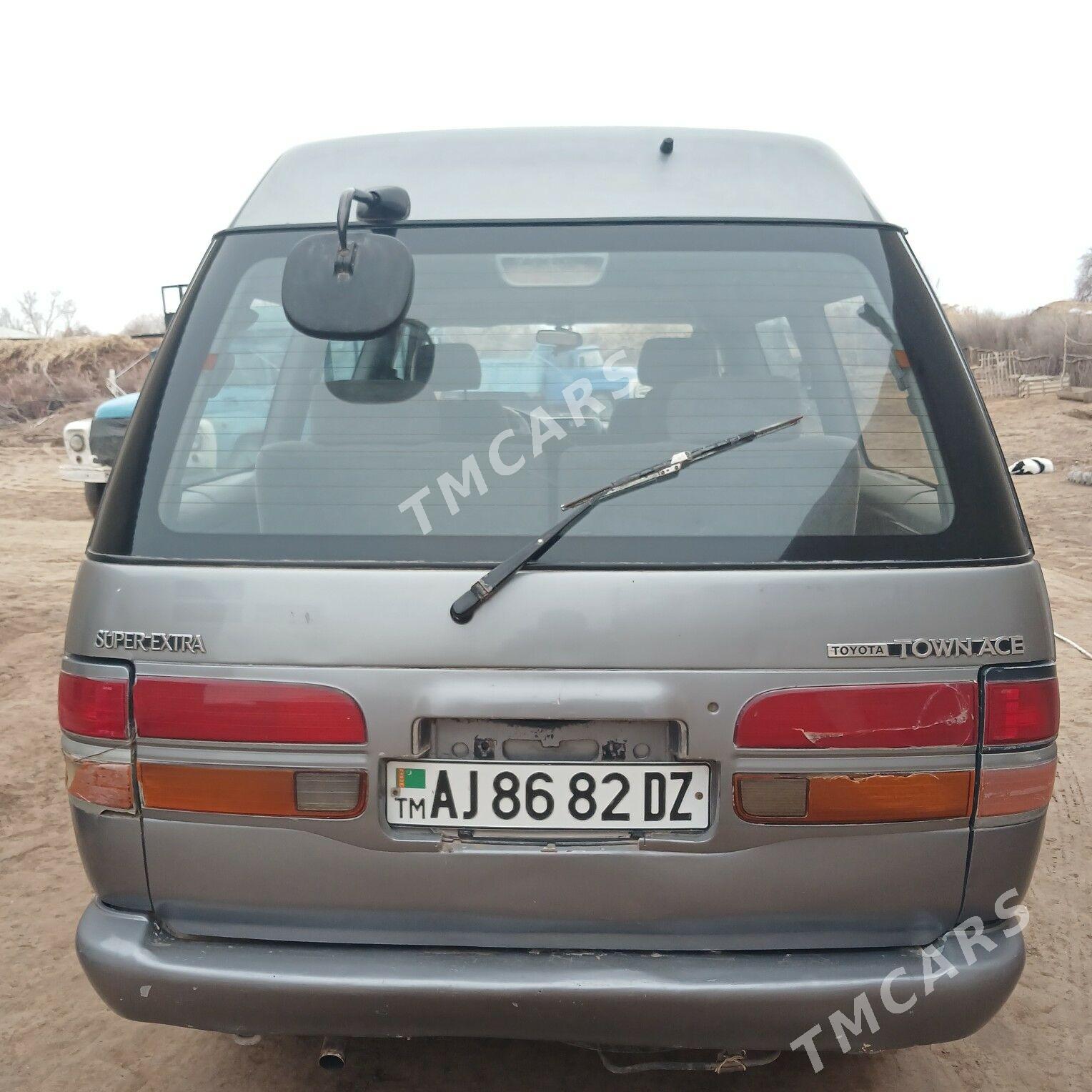 Toyota Town Ace 1993 - 45 000 TMT - етр. Туркменбаши - img 4