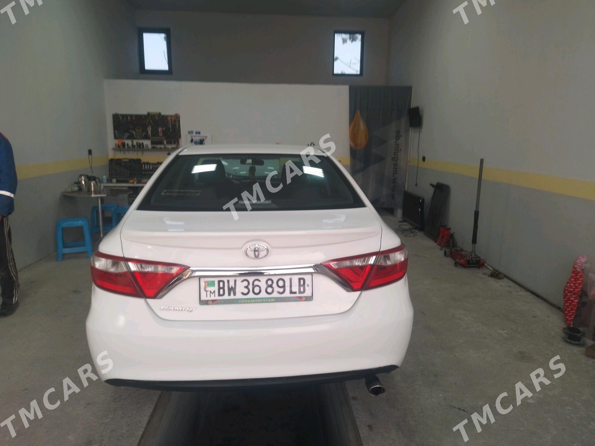 Toyota Camry 2017 - 200 000 TMT - Саят - img 3