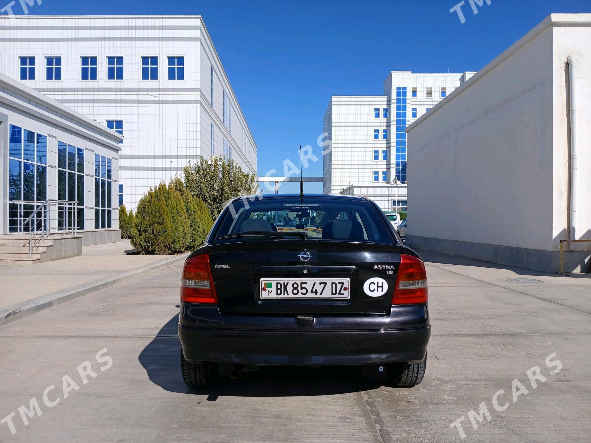 Opel Astra 2003 - 80 000 TMT - Гурбансолтан Едже - img 3