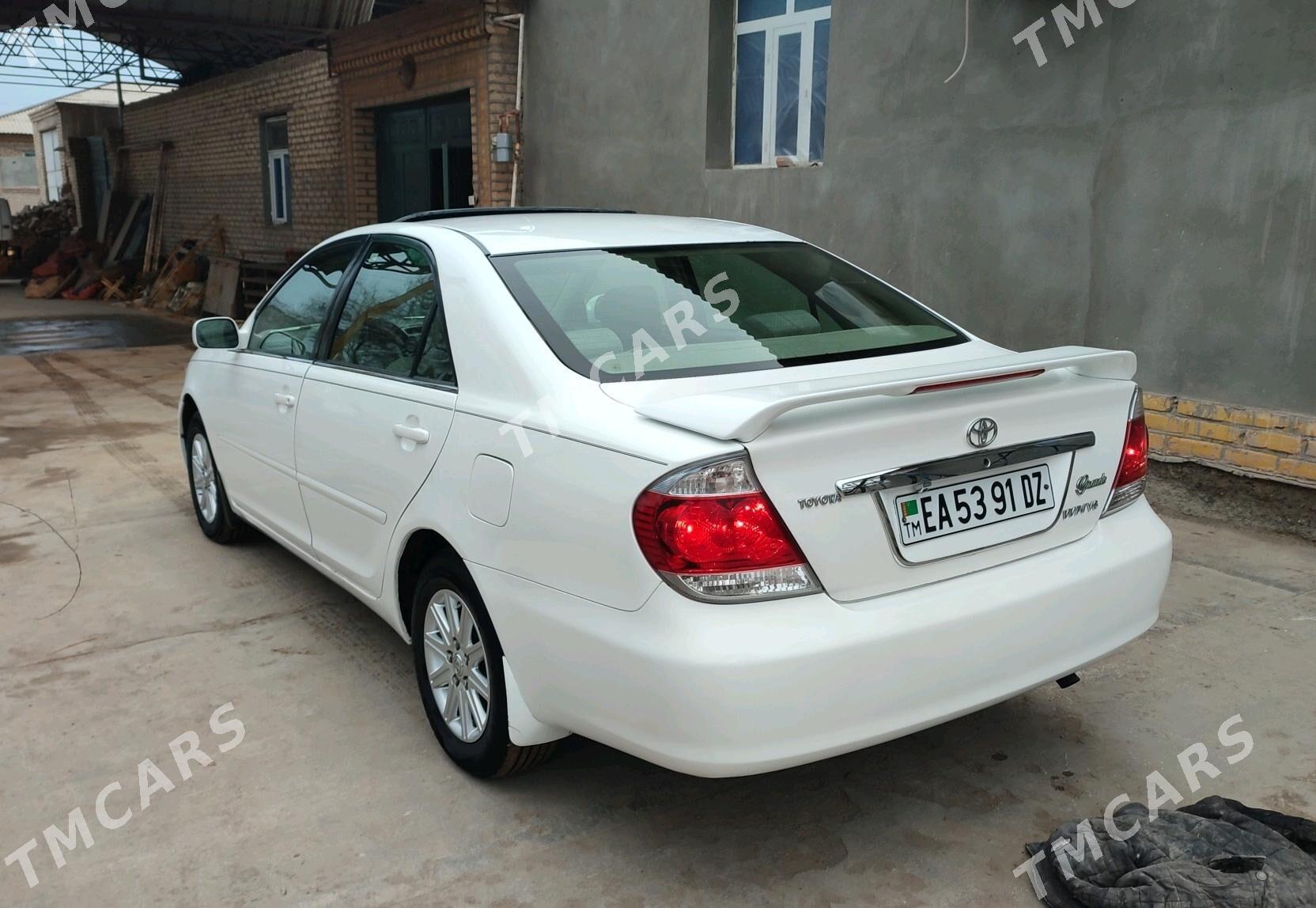 Toyota Camry 2005 - 180 000 TMT - етр. Туркменбаши - img 4