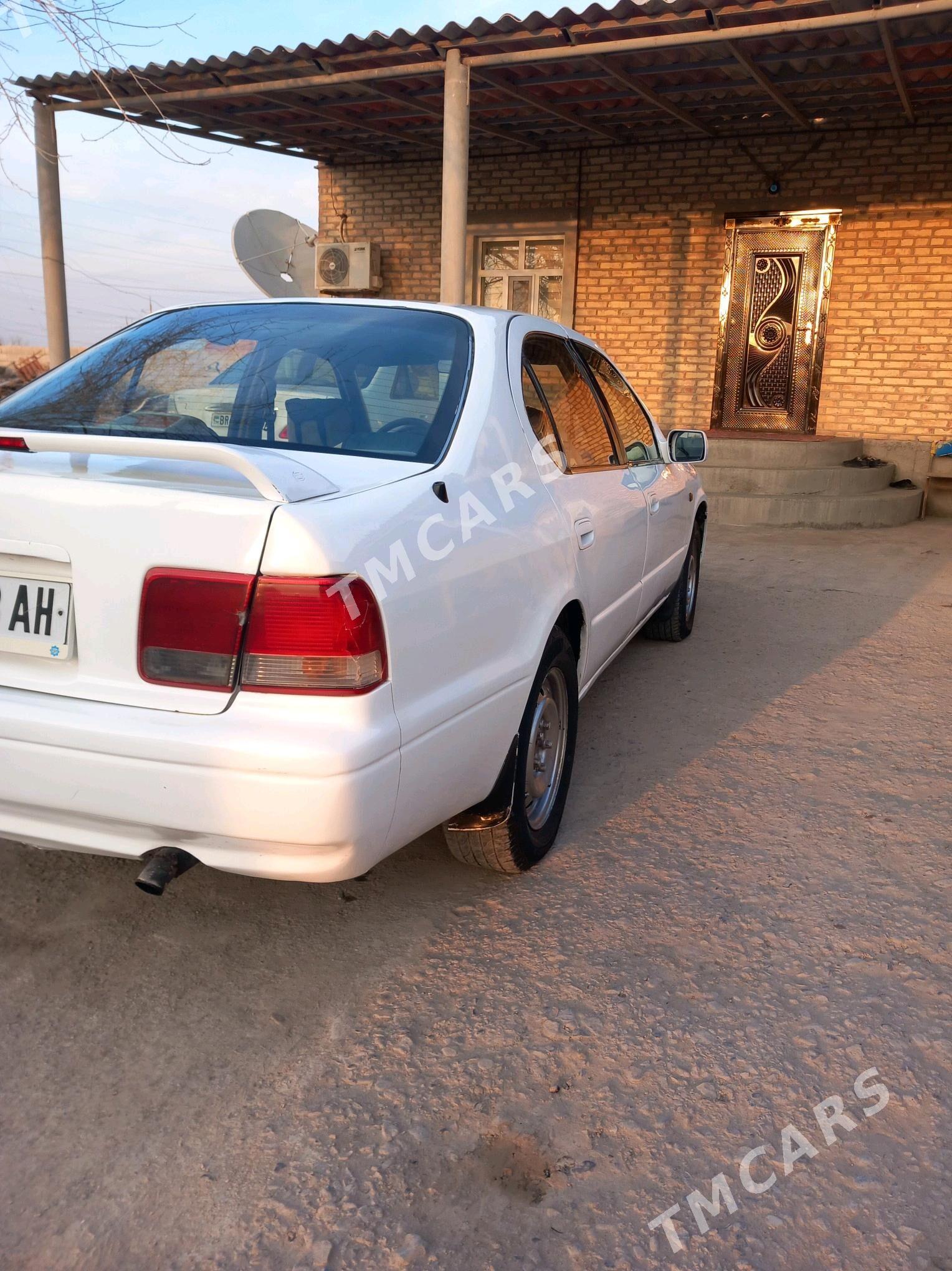 Toyota Camry 1995 - 45 000 TMT - Tejen - img 3