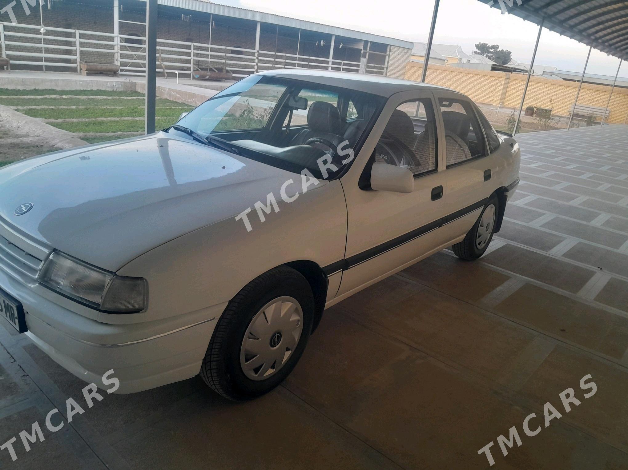 Opel Vectra 1989 - 38 000 TMT - Mary - img 2