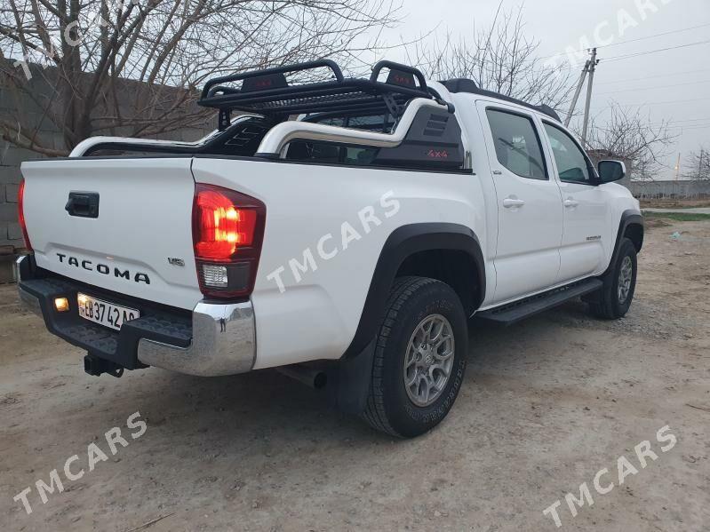 Toyota Tacoma 2021 - 420 000 TMT - Aşgabat - img 6