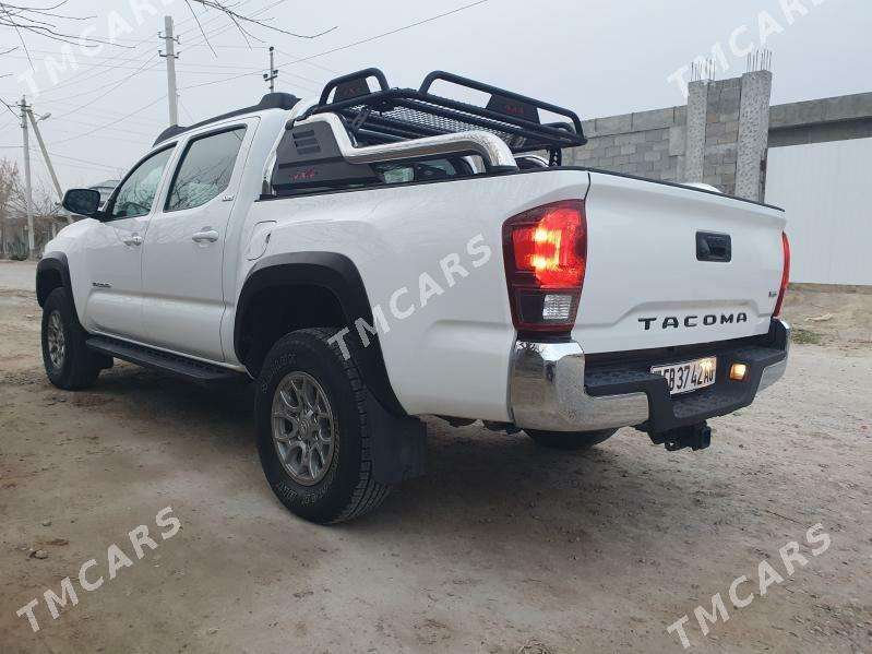 Toyota Tacoma 2021 - 420 000 TMT - Aşgabat - img 7