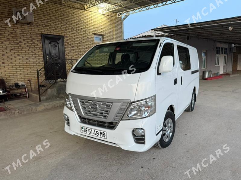 Nissan Urvan 2018 - 285 000 TMT - Mary - img 2