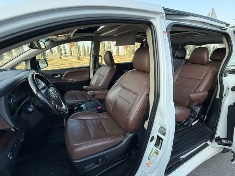 Toyota Sienna 2019 - 550 000 TMT - Aşgabat - img 9