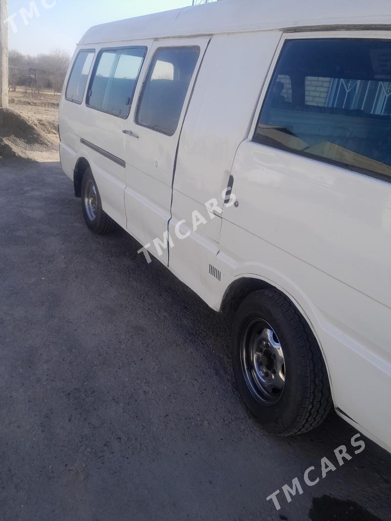 Toyota Hiace 1993 - 33 000 TMT - Сакарчага - img 2