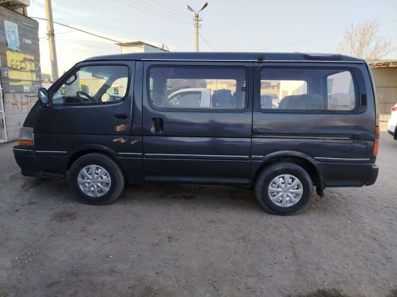 Toyota Hiace 1991 - 50 000 TMT - Мары - img 2