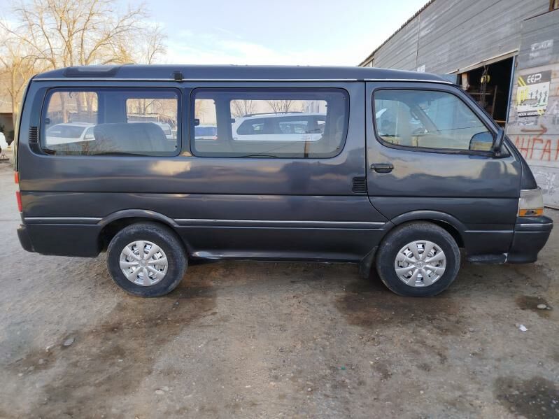 Toyota Hiace 1991 - 50 000 TMT - Мары - img 3