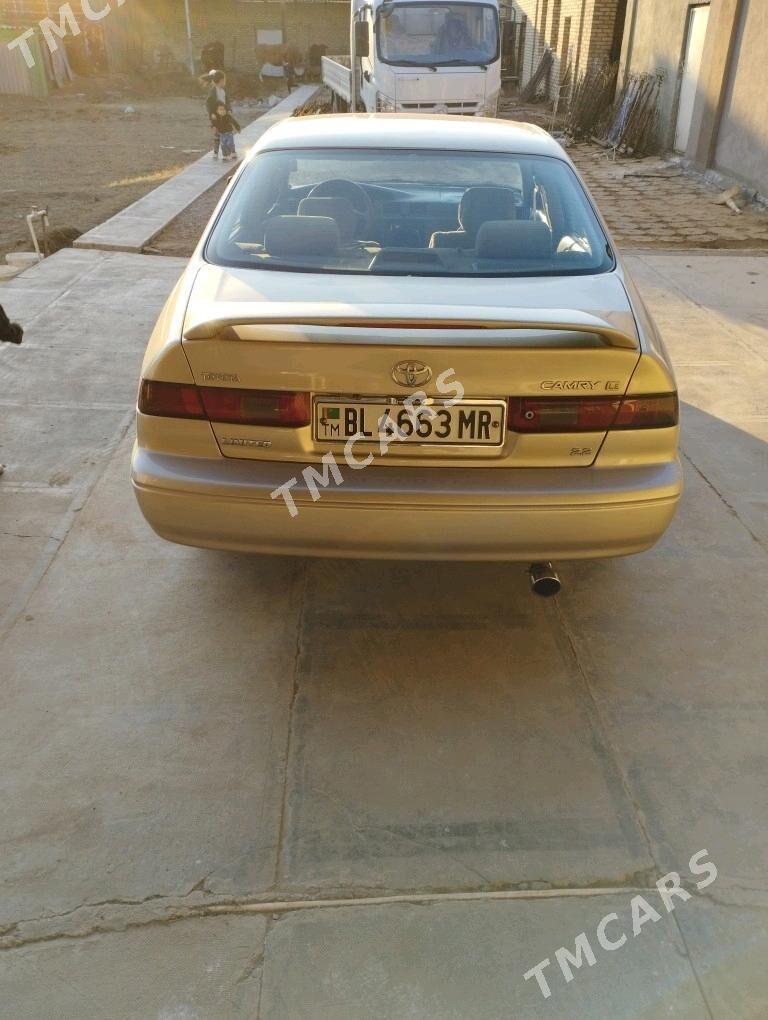 Toyota Camry 1999 - 110 000 TMT - Мары - img 5