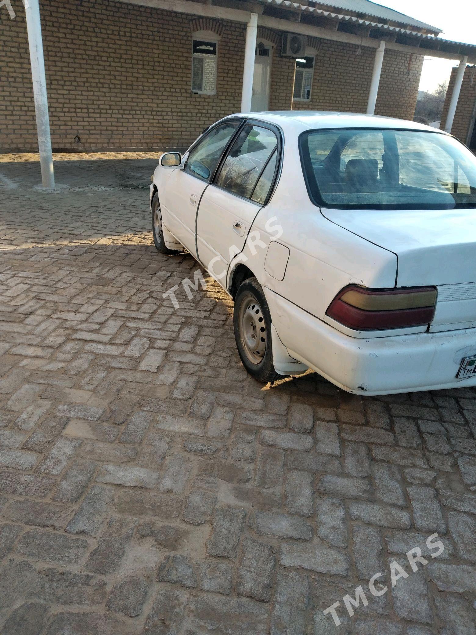 Toyota Corolla 1995 - 37 000 TMT - Туркменгала - img 4