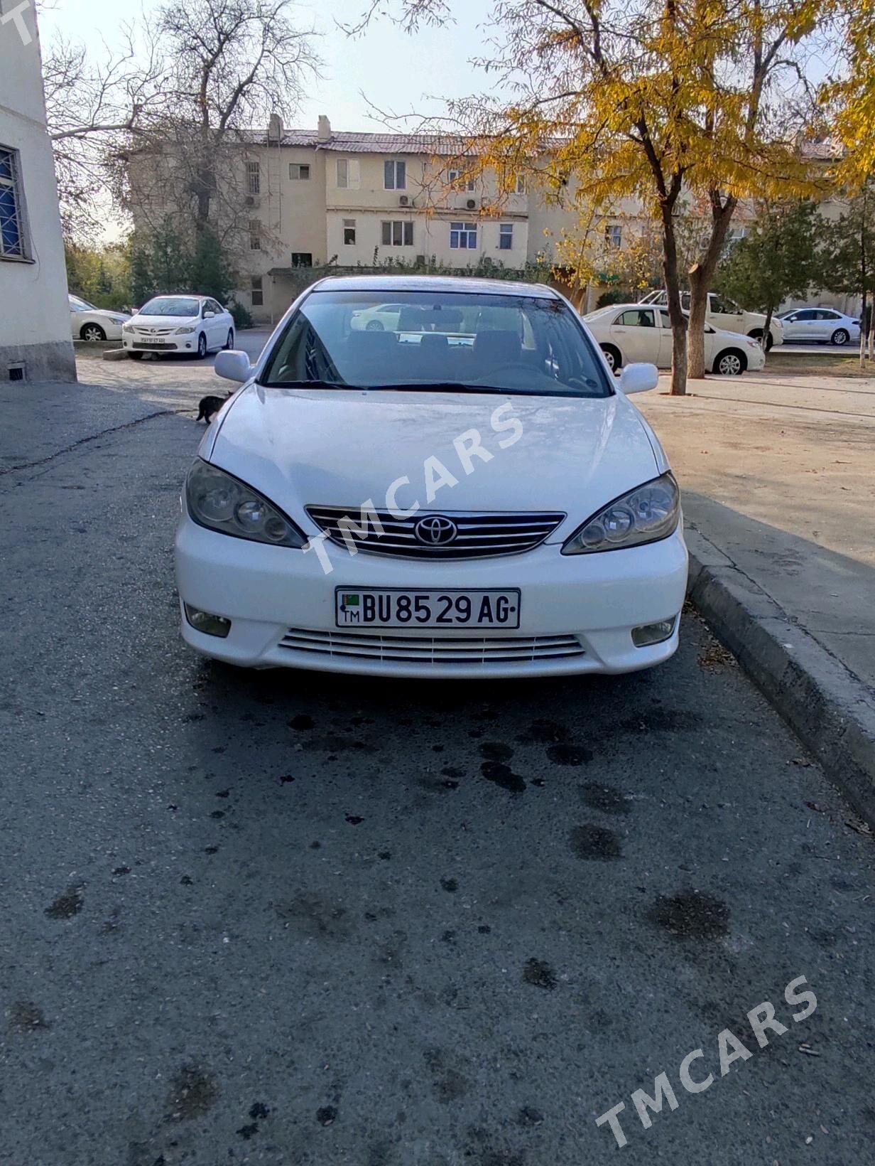 Toyota Camry 2005 - 135 000 TMT - 30 мкр - img 2