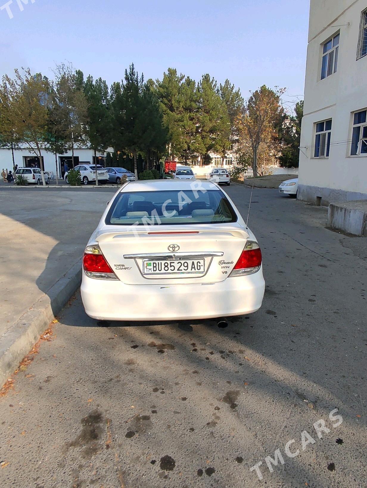 Toyota Camry 2005 - 135 000 TMT - 30 мкр - img 4