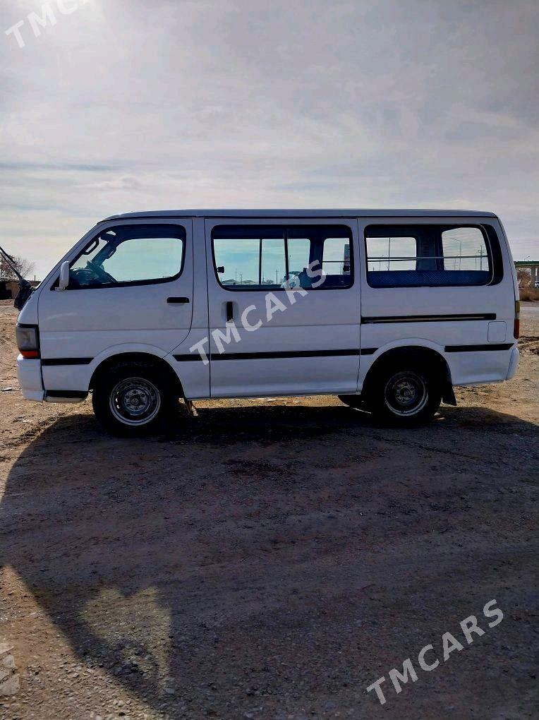 Toyota Hiace 1995 - 65 000 TMT - Ак-Бугдайский этрап - img 3