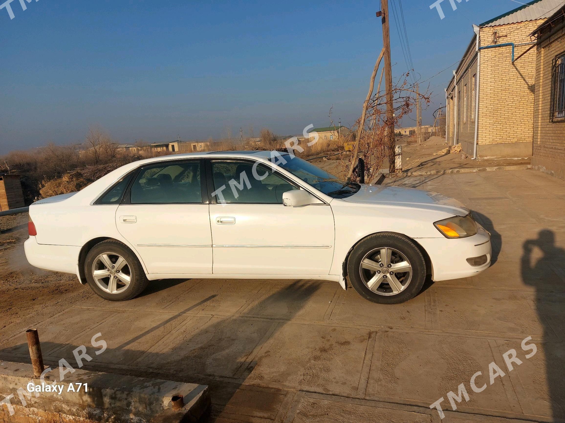 Toyota Avalon 2002 - 155 000 TMT - Фарап - img 2