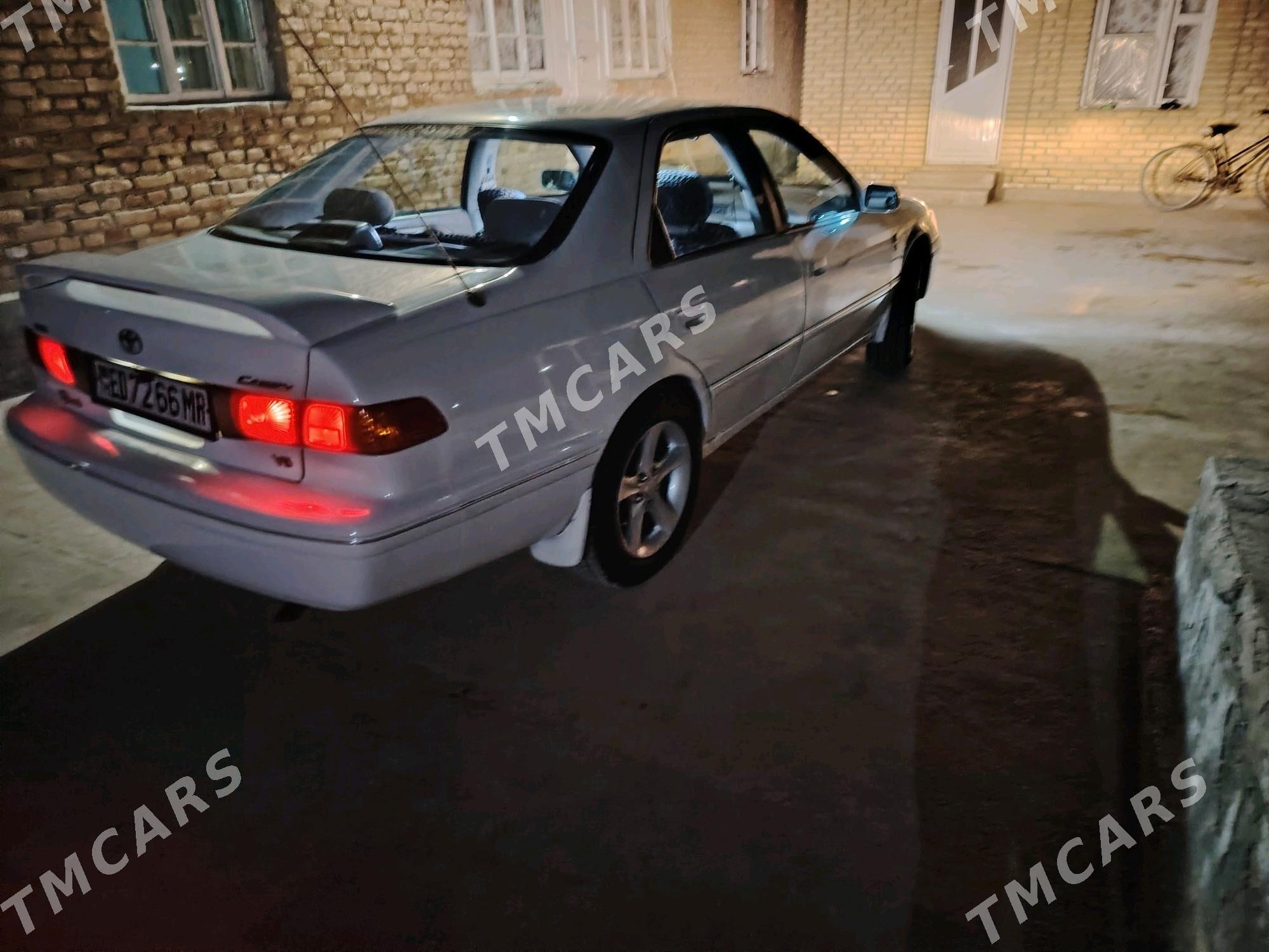 Toyota Camry 1998 - 125 000 TMT - Мары - img 2