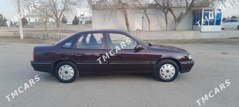 Opel Vectra 1992 - 37 000 TMT - Мары - img 2