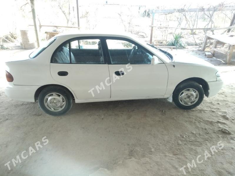 Hyundai Accent 1994 - 19 000 TMT - Теджен - img 2