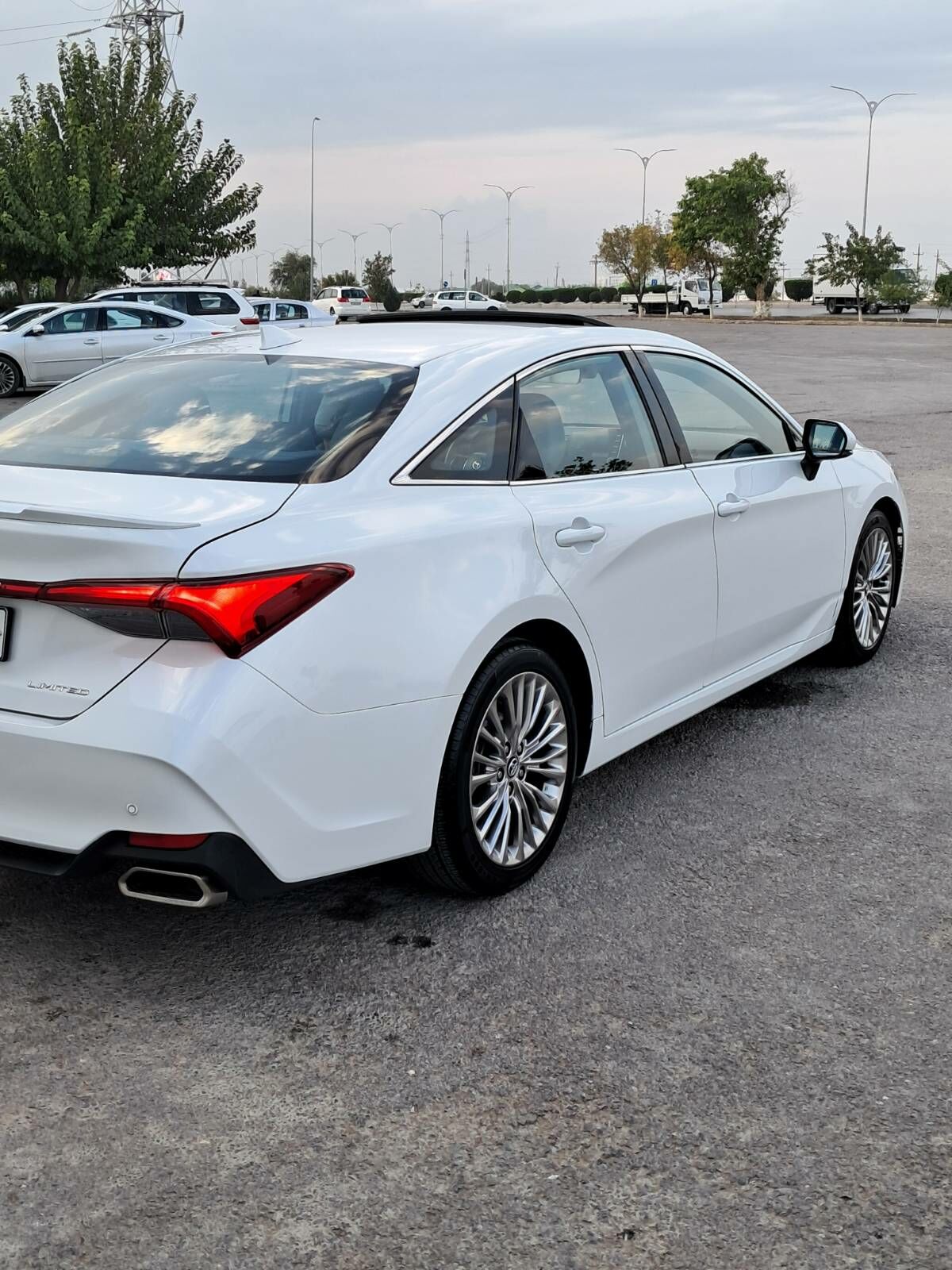 Toyota Avalon 2019 - 435 000 TMT - Herrikgala - img 3