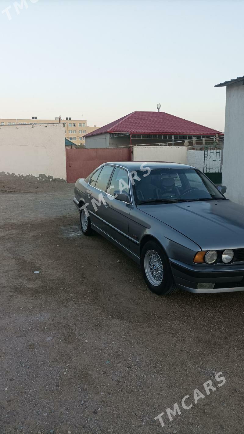 BMW 525 1991 - 56 000 TMT - Гумдаг - img 3