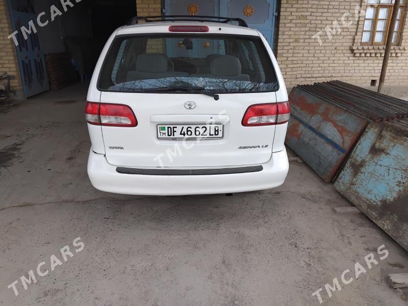 Toyota Sienna 2001 - 165 000 TMT - Сакар - img 2