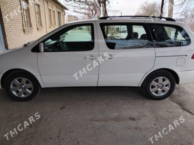 Toyota Sienna 2001 - 165 000 TMT - Сакар - img 5