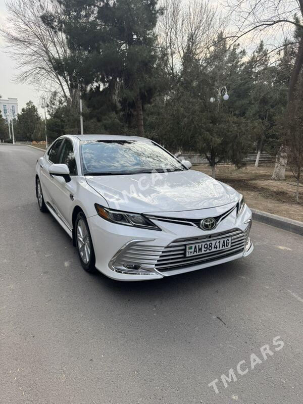 Toyota Camry 2022 - 295 000 TMT - Ашхабад - img 3