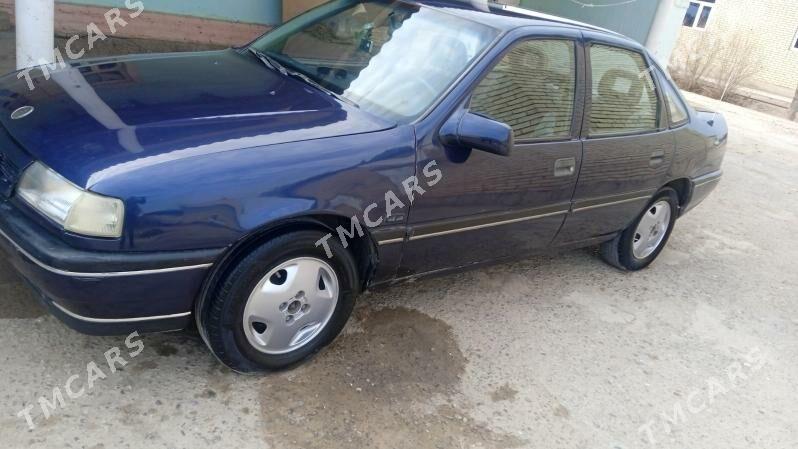 Opel Vectra 1990 - 30 000 TMT - Байрамали - img 3