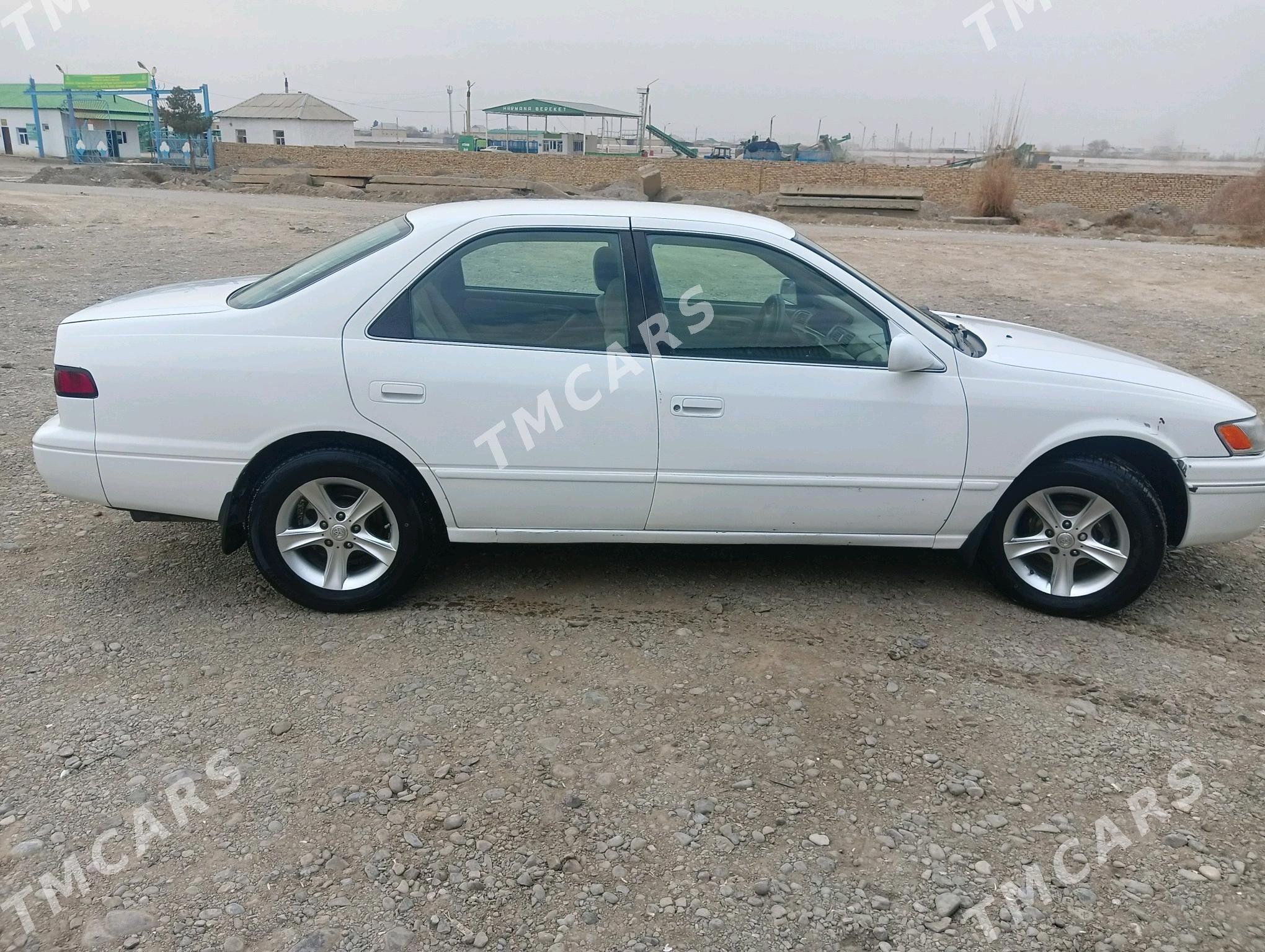 Toyota Camry 1998 - 100 000 TMT - Сакарчага - img 7