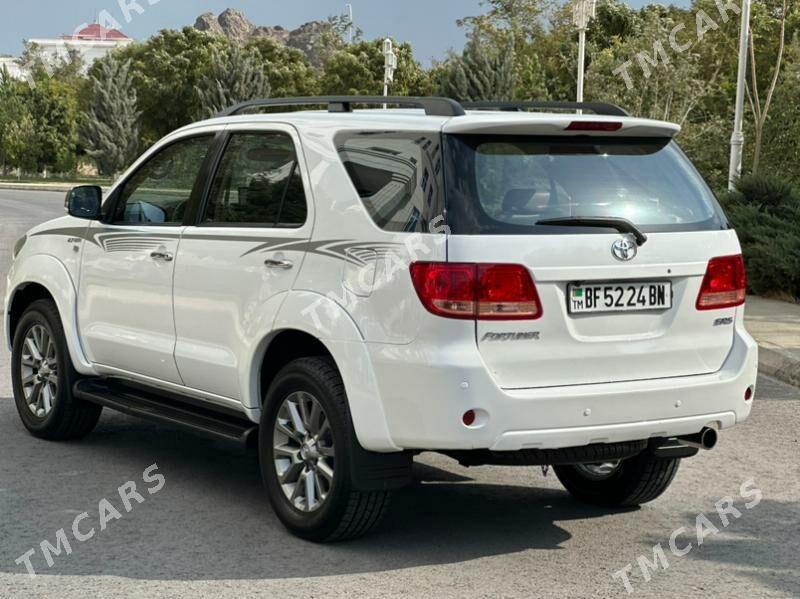 Toyota Fortuner 2007 - 250 000 TMT - Туркменбаши - img 4