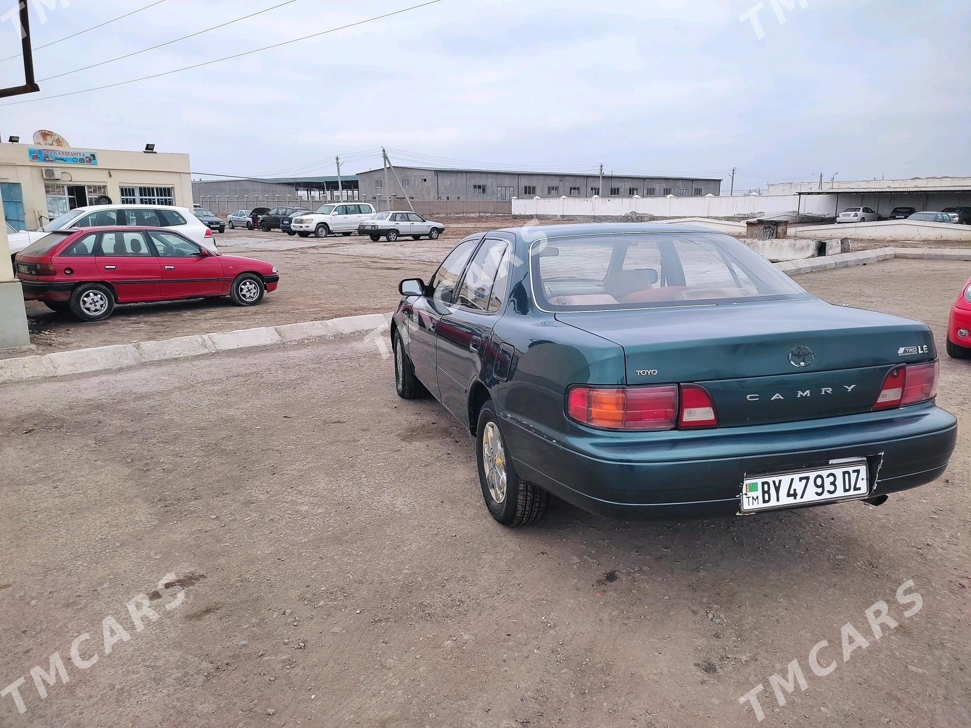 Toyota Camry 1995 - 70 000 TMT - Дашогуз - img 3