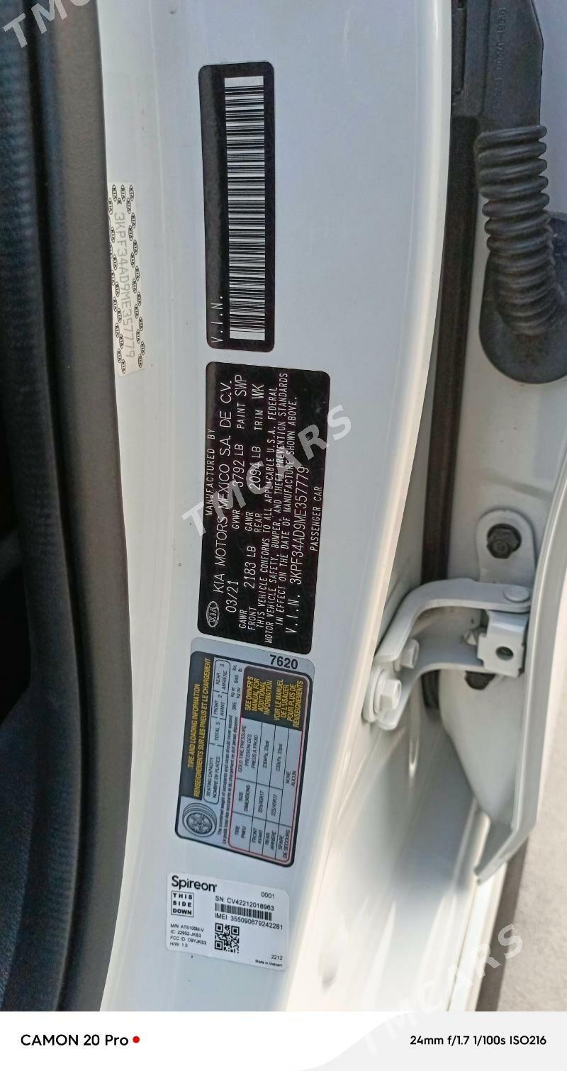 Kia Forte 2021 - 242 000 TMT - Hitrowka - img 9