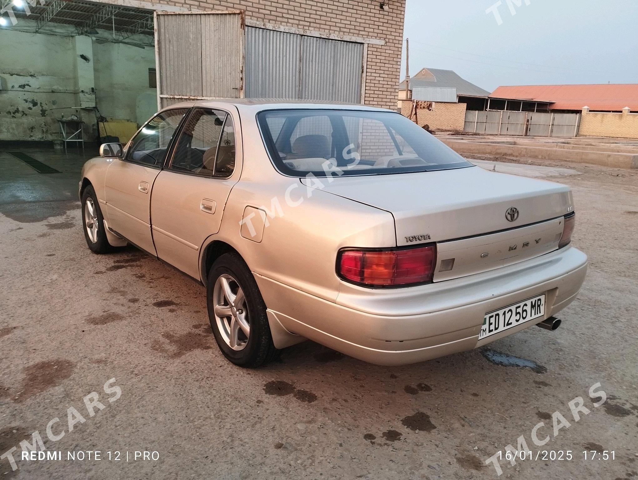 Toyota Camry 1993 - 62 000 TMT - Сакарчага - img 3