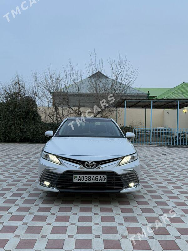 Toyota Camry 2022 - 672 000 TMT - Ашхабад - img 9