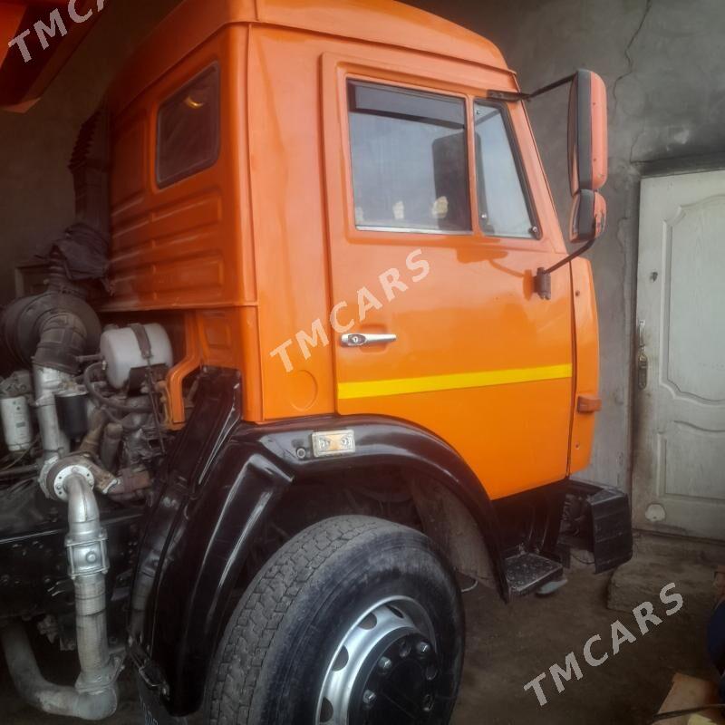 Kamaz 6520 2006 - 150 000 TMT - Чарджоу - img 6